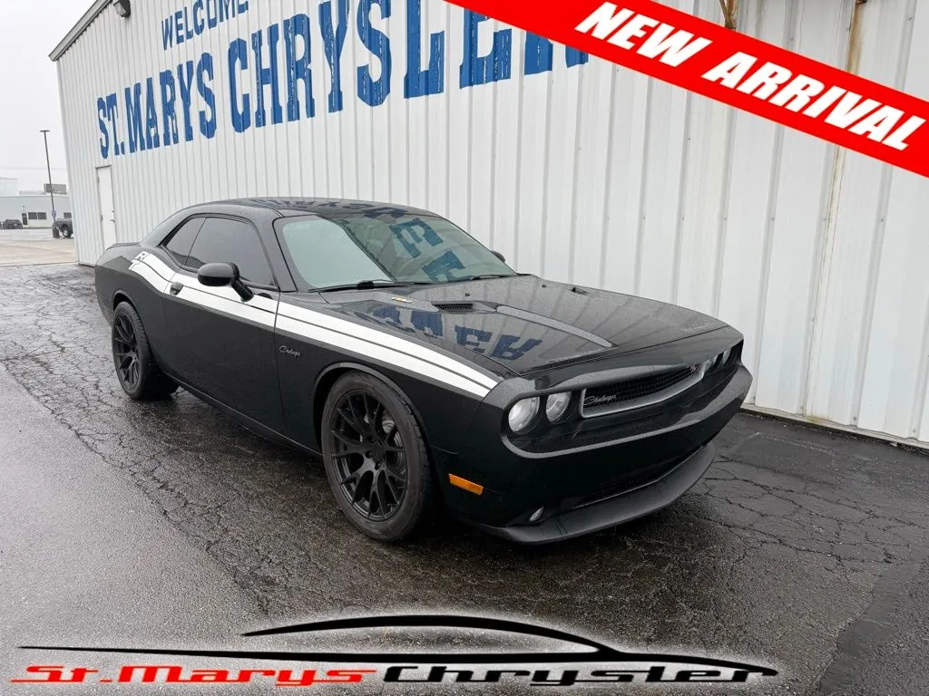 Black 2014 Dodge Challenger R/T for sale in Saint Marys, OH