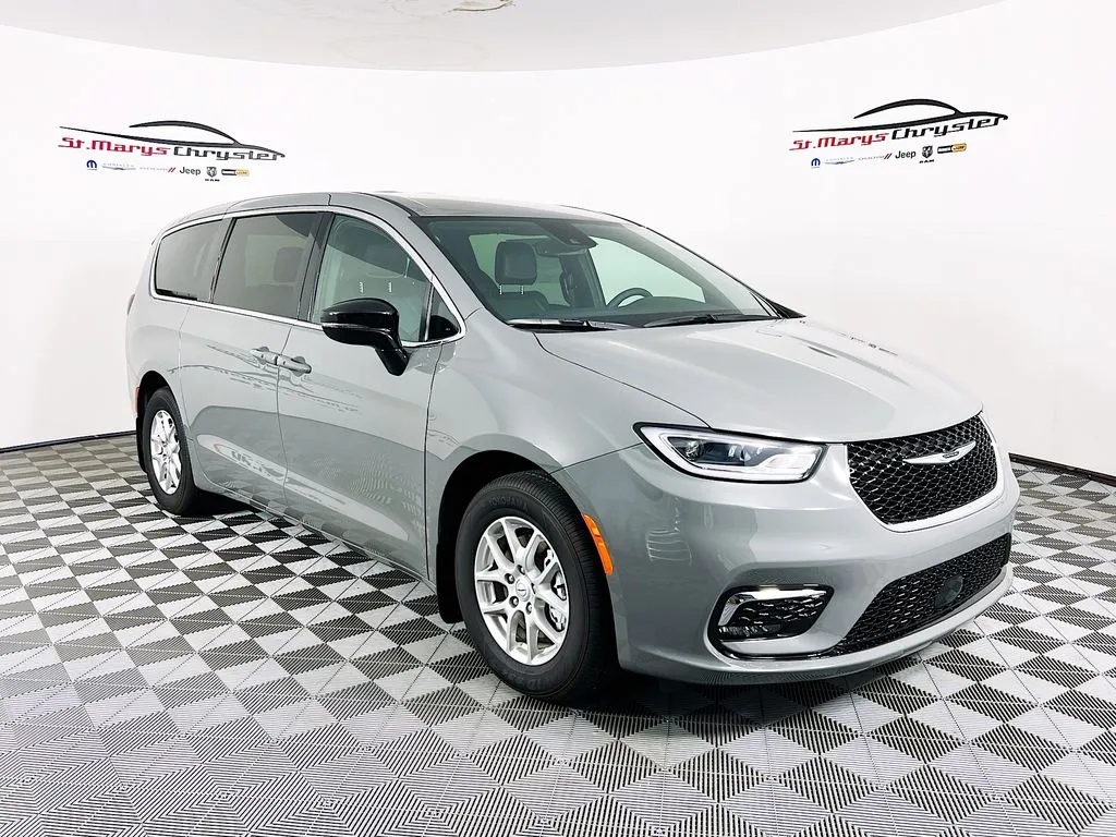 2025 Chrysler Pacifica Select for sale in Saint Marys, OH