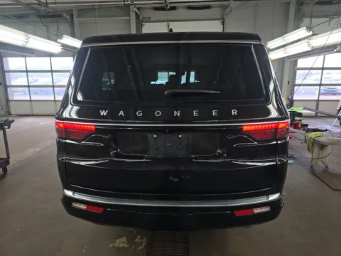 More photos of 2024 Jeep Wagoneer L at St. Marys CDJR, OH