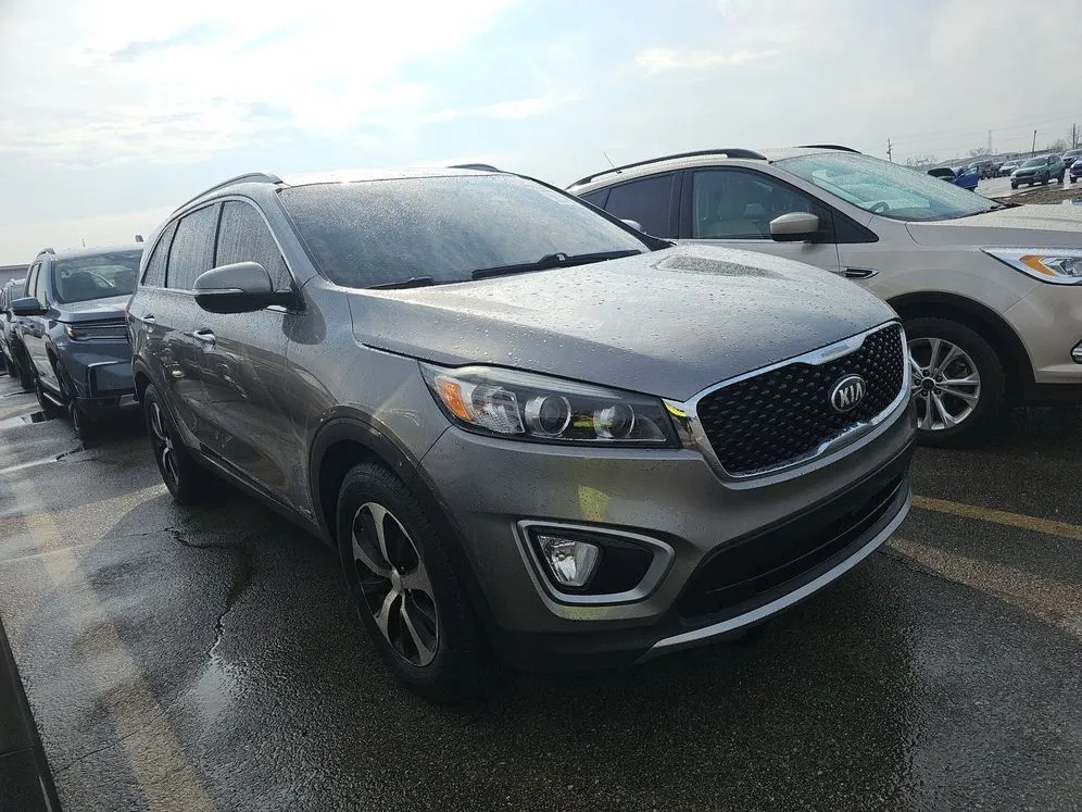 Silver 2017 Kia Sorento EX for sale in Saint Marys, OH