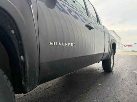More photos of 2011 Chevrolet Silverado 1500 LT at St. Marys CDJR, OH
