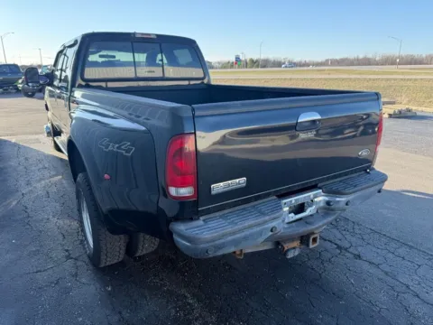 More photos of 2006 Ford F-350SD at St. Marys CDJR, OH