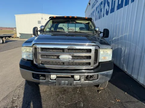 Photos of 2006 Ford F-350SD for sale in Saint Marys, OH at St. Marys CDJR