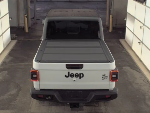 More photos of 2024 Jeep Gladiator Willys at St. Marys CDJR, OH