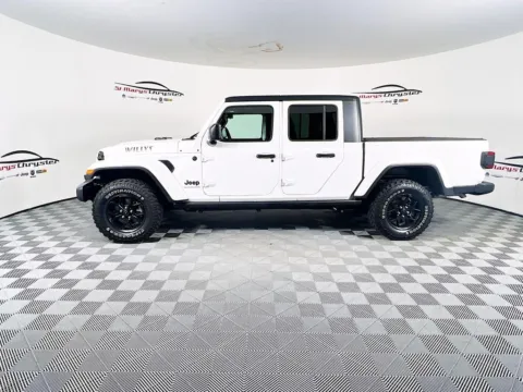 More photos of 2024 Jeep Gladiator Willys at St. Marys CDJR, OH