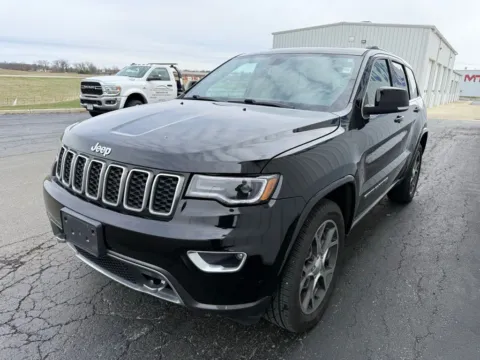 Another view of 2018 Jeep Grand Cherokee Limited for sale in Saint Marys, OH at St. Marys CDJR