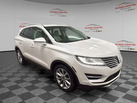 White 2015 Lincoln MKC for sale in Saint Marys, OH