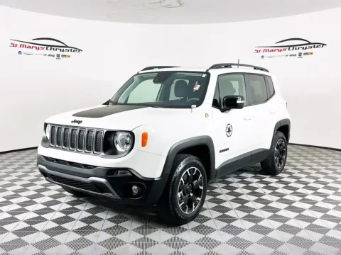 More photos of 2023 Jeep Renegade at St. Marys CDJR, OH