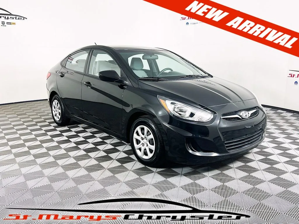 2012 Hyundai Accent GLS