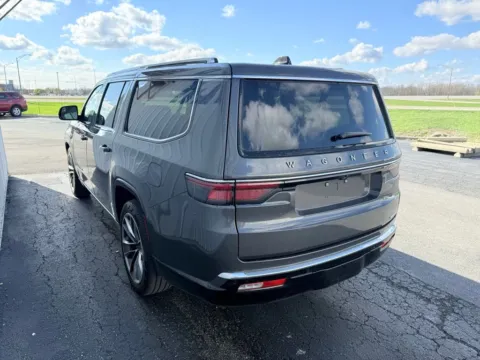 More photos of 2024 Jeep Wagoneer L Series III at St. Marys CDJR, OH