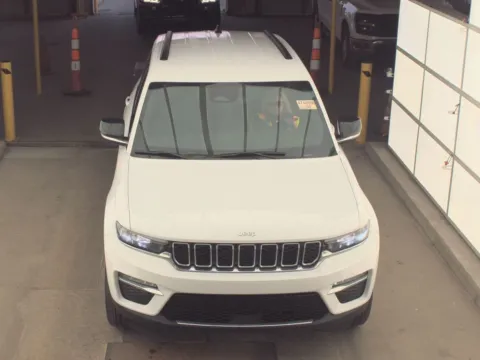 Another view of 2024 Jeep Grand Cherokee Limited for sale in Saint Marys, OH at St. Marys CDJR