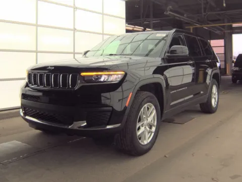 More photos of 2023 Jeep Grand Cherokee L Laredo at St. Marys CDJR, OH