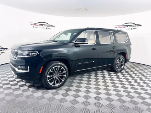 More photos of 2023 Jeep Grand Wagoneer Series III at St. Marys CDJR, OH