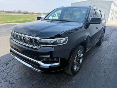 More photos of 2023 Jeep Grand Wagoneer Series III at St. Marys CDJR, OH
