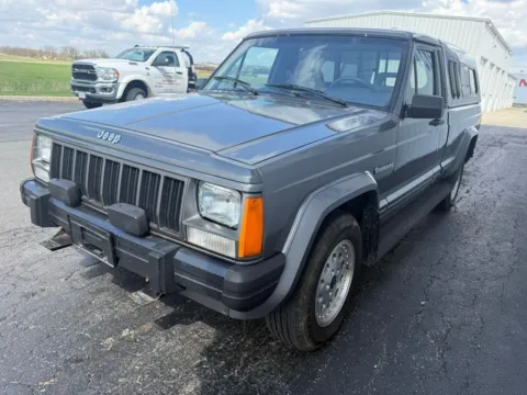 More photos of 1989 Jeep Comanche Eliminator at St. Marys CDJR, OH
