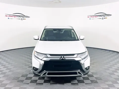 Another view of 2020 Mitsubishi Outlander SEL for sale in Saint Marys, OH at St. Marys CDJR