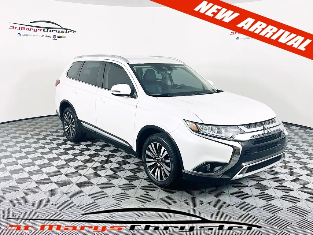 2020 Mitsubishi Outlander SEL S-AWC's photo
