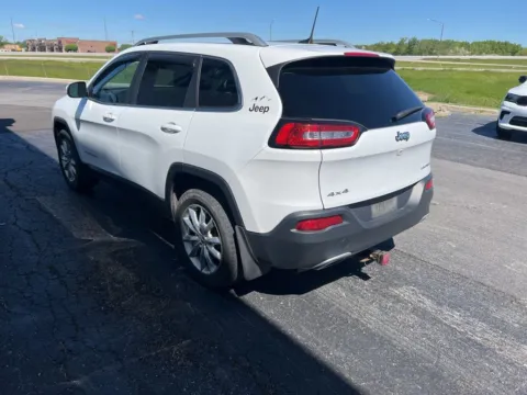 More photos of 2017 Jeep Cherokee Limited at St. Marys CDJR, OH