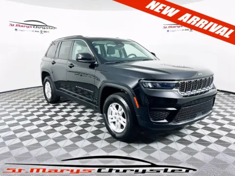 Black 2023 Jeep Grand Cherokee Laredo for sale in Saint Marys, OH