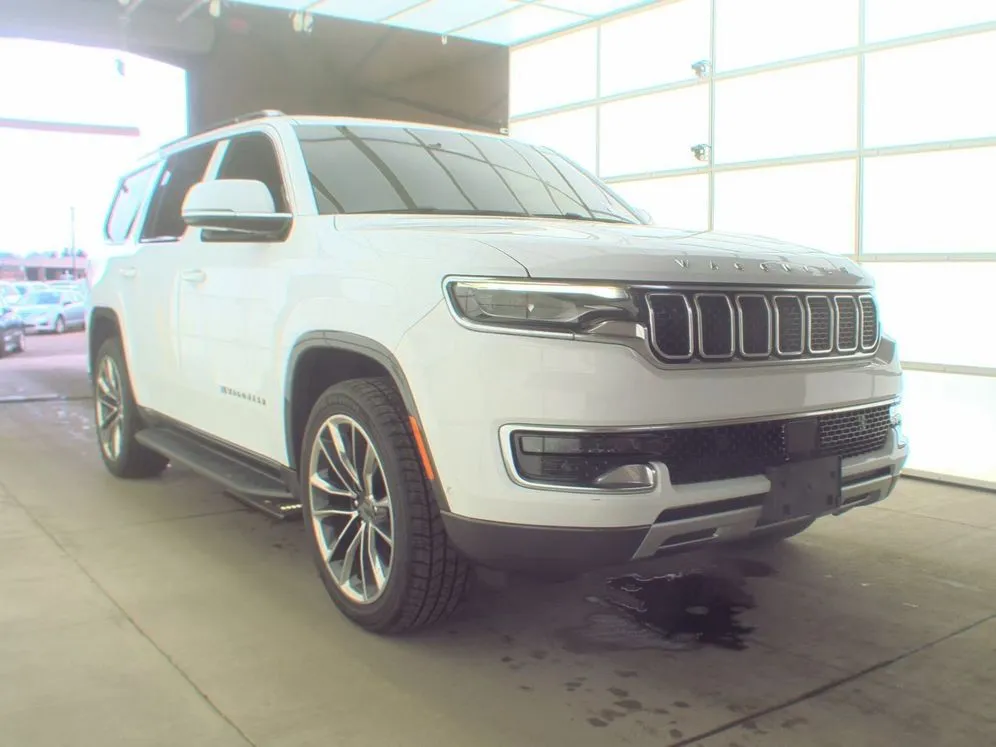 2022 Jeep Wagoneer Series II 4WD's photo