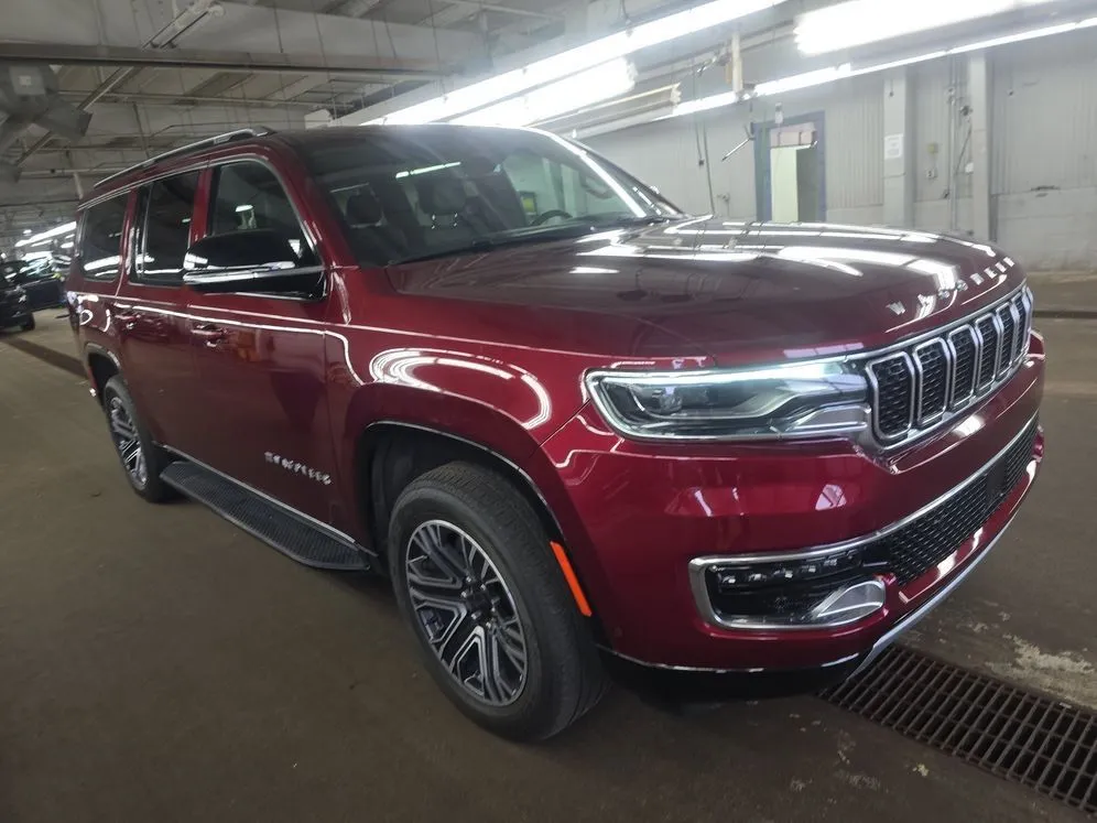 2024 Jeep Wagoneer Series III 4WD's photo