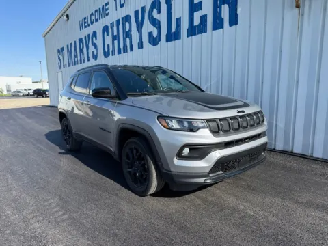 Silver 2022 Jeep Compass Altitude for sale in Saint Marys, OH