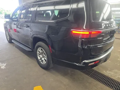 More photos of 2024 Jeep Wagoneer L at St. Marys CDJR, OH
