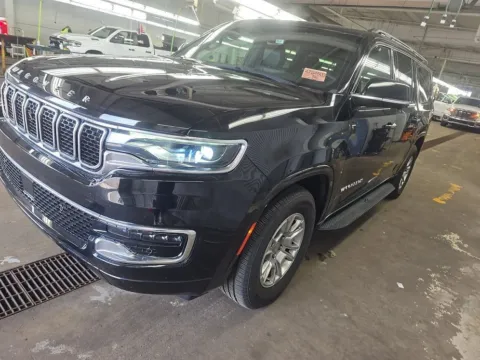 Another view of 2024 Jeep Wagoneer L for sale in Saint Marys, OH at St. Marys CDJR