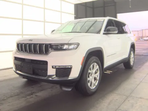 Another view of 2023 Jeep Grand Cherokee L Limited for sale in Saint Marys, OH at St. Marys CDJR