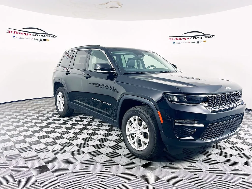 Black 2023 Jeep Grand Cherokee Limited for sale in Saint Marys, OH