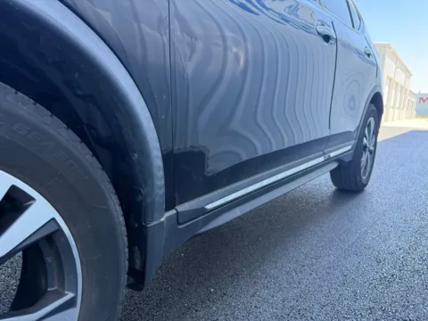 More photos of 2017 Nissan Rogue SL at St. Marys CDJR, OH