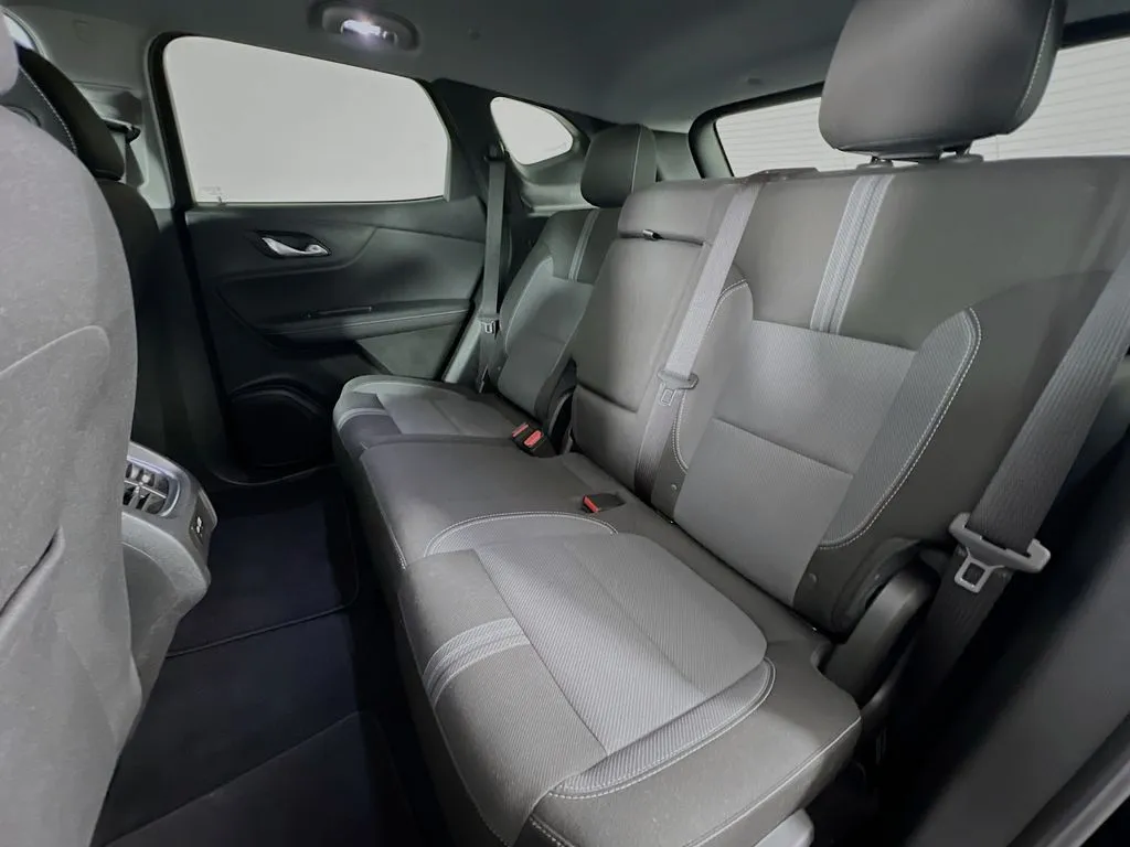 2025 Chevrolet Blazer 2LT - Photo 23