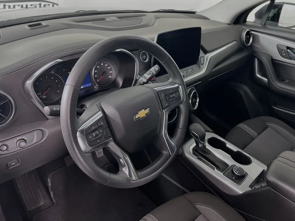 2025 Chevrolet Blazer 2LT - Photo 10
