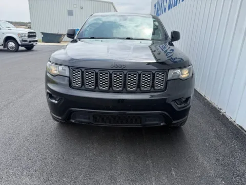 Another view of 2019 Jeep Grand Cherokee Altitude for sale in Saint Marys, OH at St. Marys CDJR