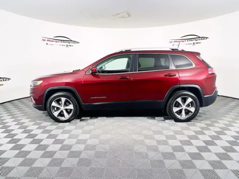More photos of 2020 Jeep Cherokee Limited at St. Marys CDJR, OH
