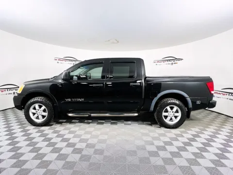 More photos of 2011 Nissan Titan PRO-4X at St. Marys CDJR, OH