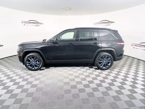 More photos of 2026 Jeep Grand Cherokee at St. Marys CDJR, OH