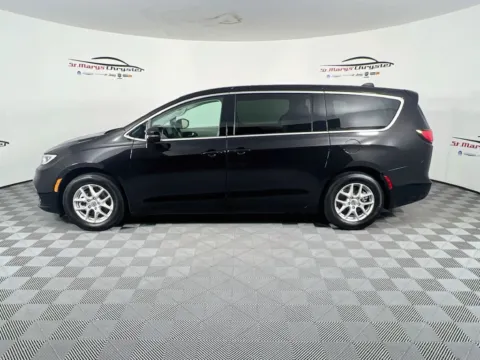More photos of 2024 Chrysler Pacifica Touring L at St. Marys CDJR, OH