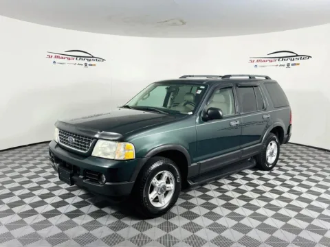 More photos of 2003 Ford Explorer XLT at St. Marys CDJR, OH