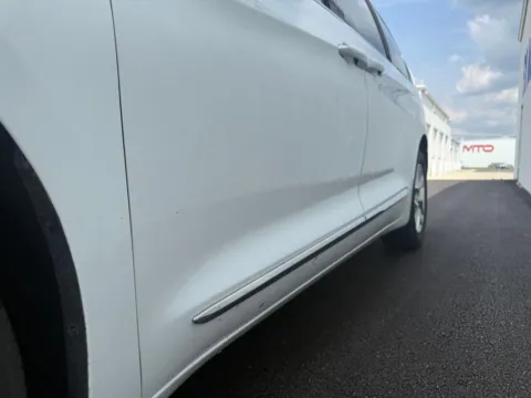 More photos of 2020 Chrysler Pacifica Touring L Plus at St. Marys CDJR, OH