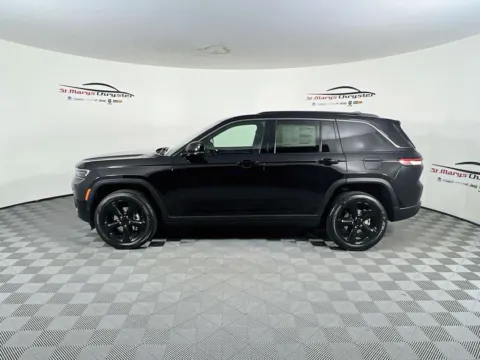 More photos of 2026 Jeep Grand Cherokee Limited at St. Marys CDJR, OH