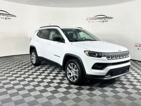 White 2022 Jeep Compass Latitude Lux for sale in Saint Marys, OH