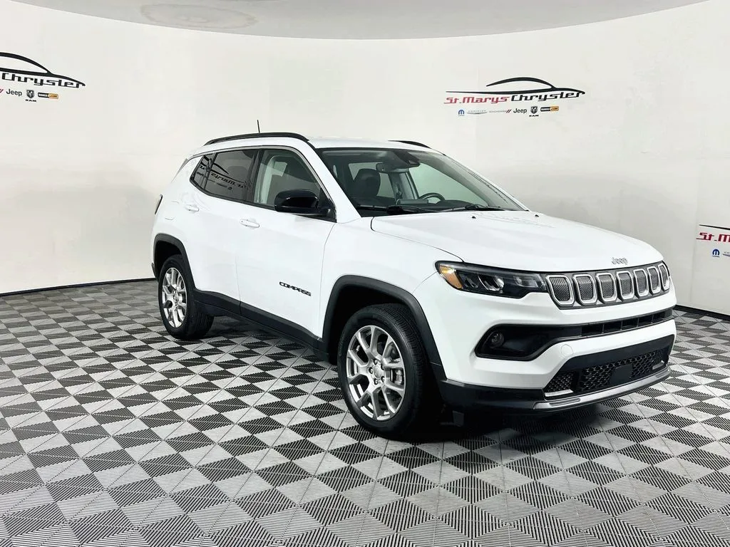 2022 Jeep Compass Latitude Lux for sale in Saint Marys, OH