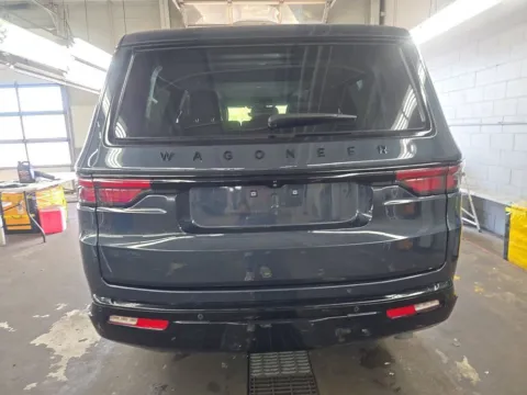 More photos of 2024 Jeep Wagoneer L Series II at St. Marys CDJR, OH