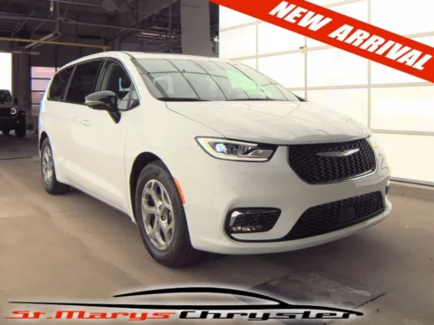 White 2024 Chrysler Pacifica Limited for sale in Saint Marys, OH