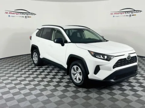 White 2019 Toyota RAV4 LE for sale in Saint Marys, OH