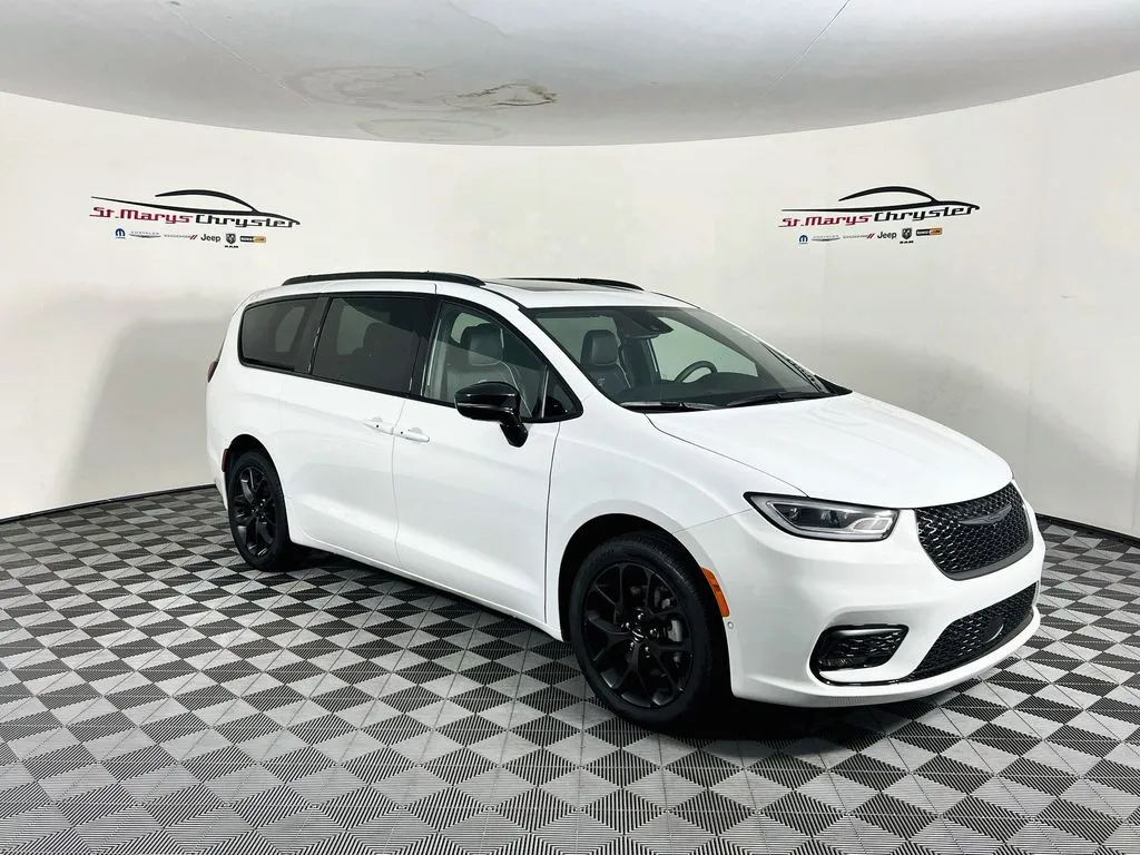 White 2025 Chrysler Pacifica Limited for sale in Saint Marys, OH