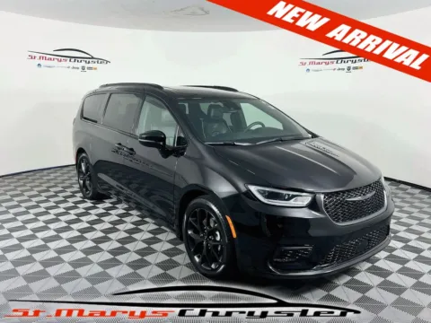 Black 2025 Chrysler Pacifica Limited for sale in Saint Marys, OH