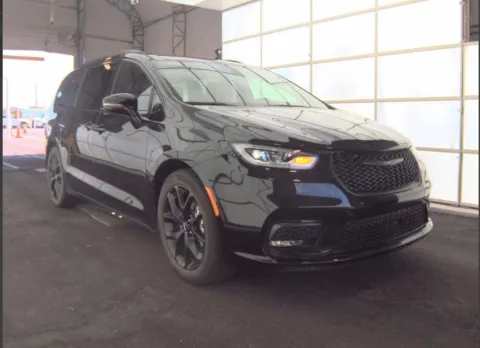 Black 2025 Chrysler Pacifica Limited for sale in Saint Marys, OH