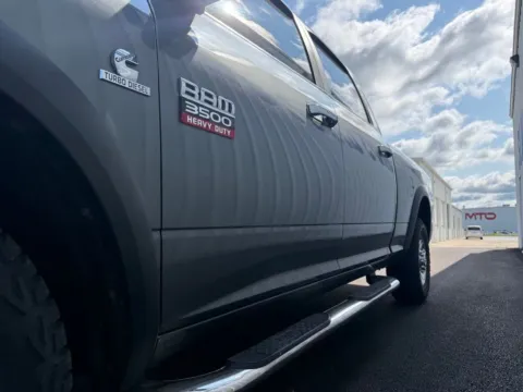 More photos of 2011 Ram 3500 Laramie at St. Marys CDJR, OH